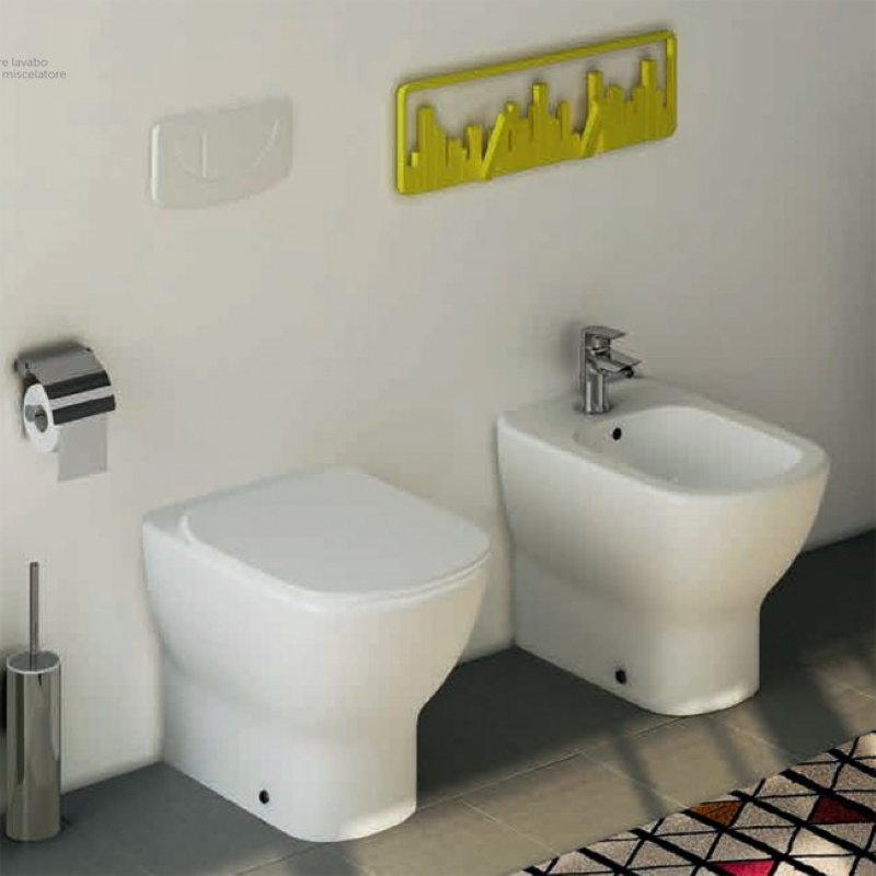 Ideal Standard: Serie Tesi filo parete